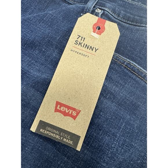 NWT Levi's 711 Women's 24W Mid Rise Slim Through Hip Thigh Skinny Blue Jeans - Picture 2 of 15
